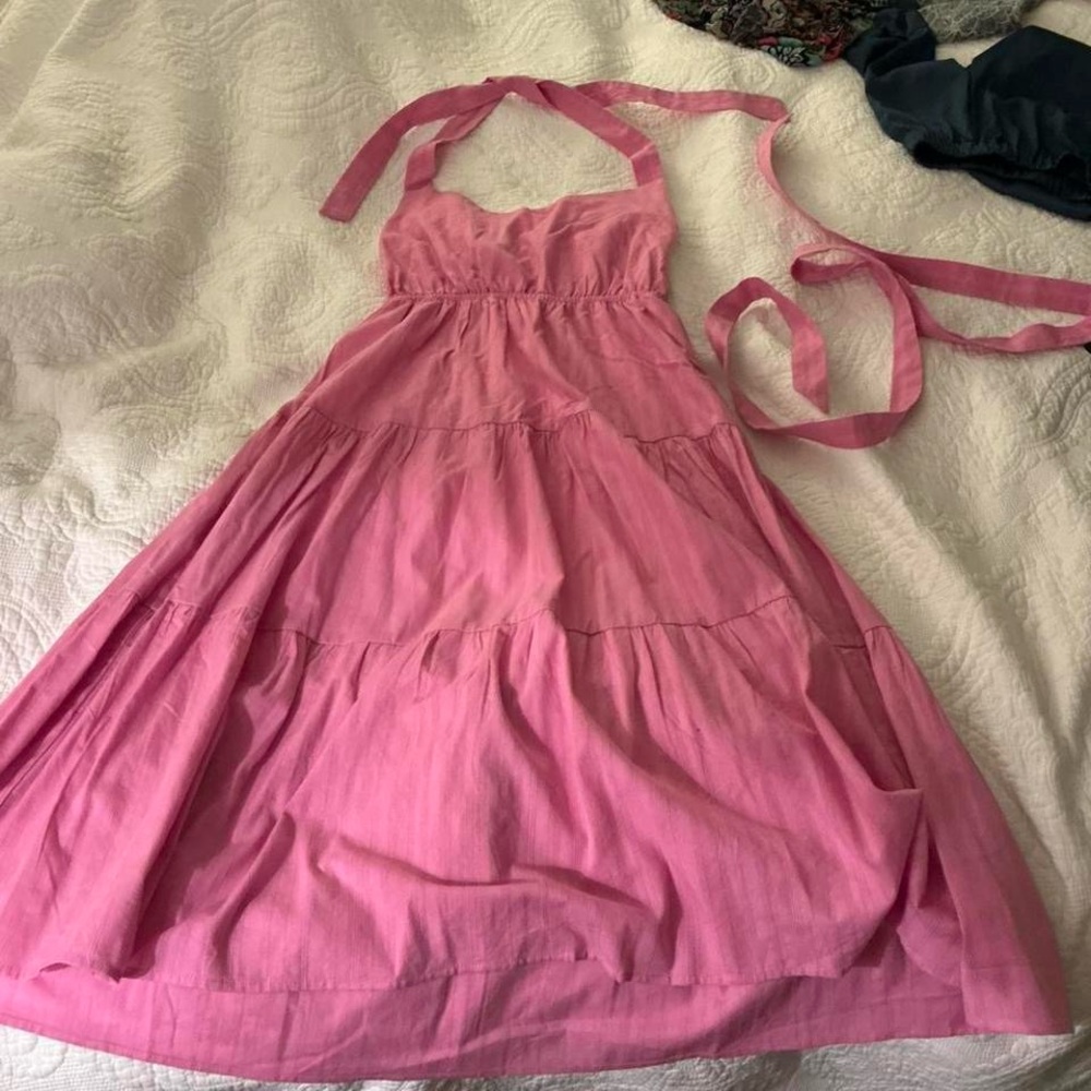 Elegant Pink Midi Dress